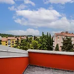 Apartamento Elegant And Scenic Peaceful - With Terrace *