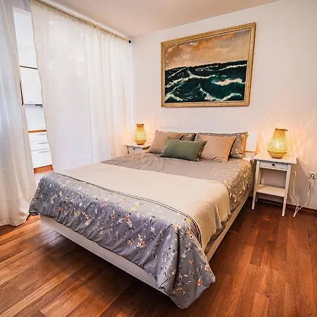 Elegant And Scenic Peaceful Portoroz - With Terrace