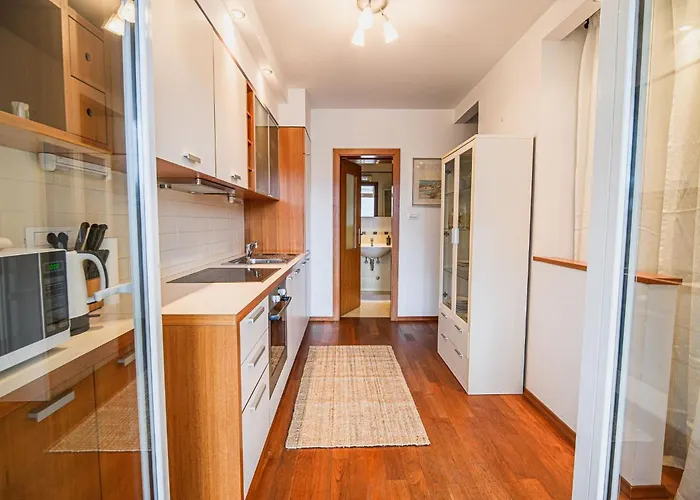 Elegant And Scenic Peaceful Portoroz - With Terrace *