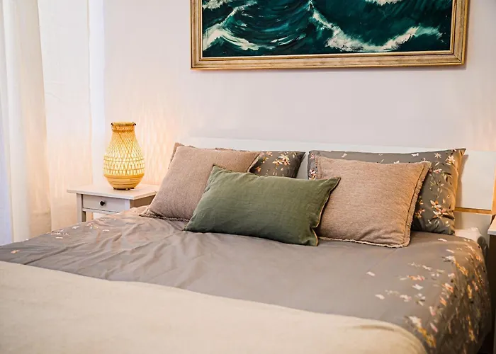 Апартаменты Elegant And Scenic Peaceful Portoroz - With Terrace Порторож